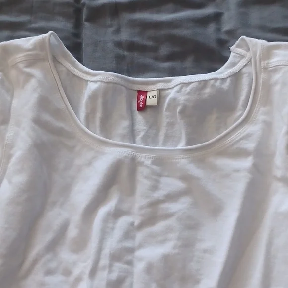 Scoop neck Levi's long sleeve - Picture 2 of 3